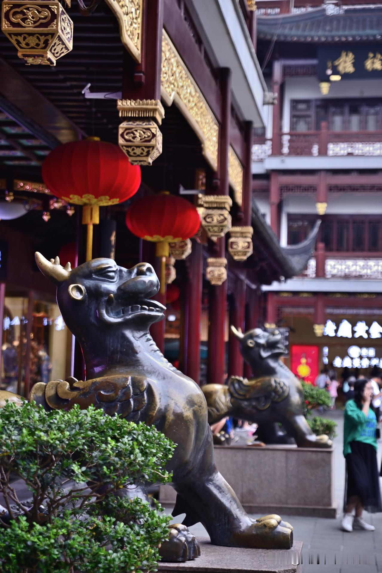 印象.上海(之一)——上海，一座充满活力和魅力的城市，它有着丰富多彩的文化和历史