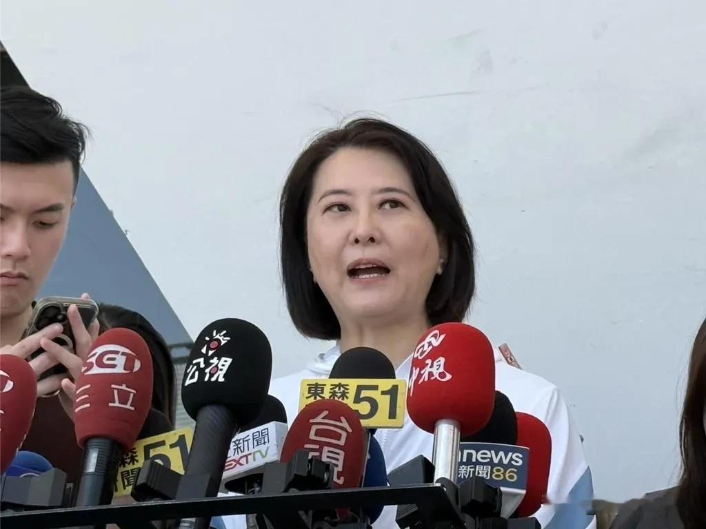 赖清德罢免惨败又喊倒阁？王鸿薇一针见血：输不起就翻桌，台湾民众不买账
 
赖清德