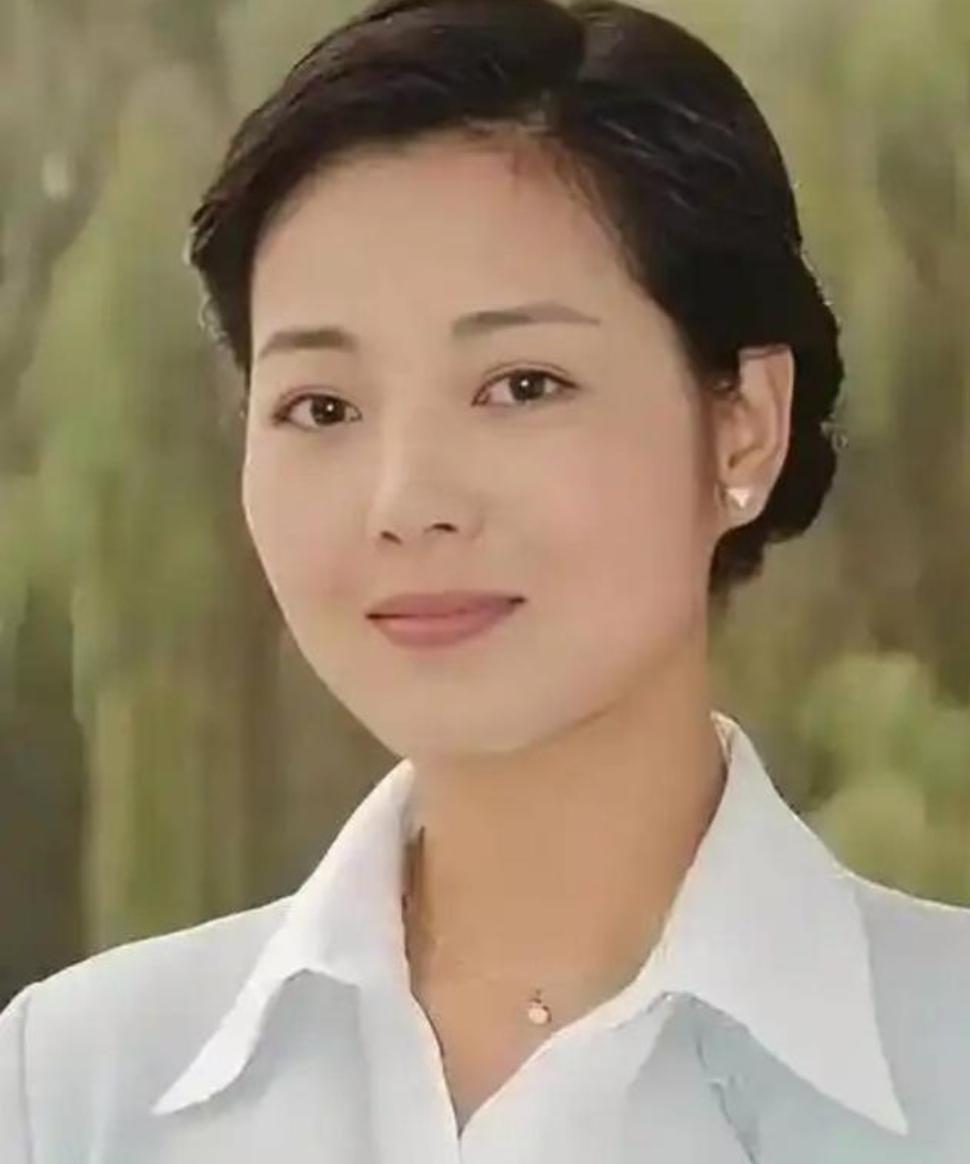 王茜华现状，瘦身成功，高龄产下一儿一女，和二婚丈夫幸福美满
娱乐