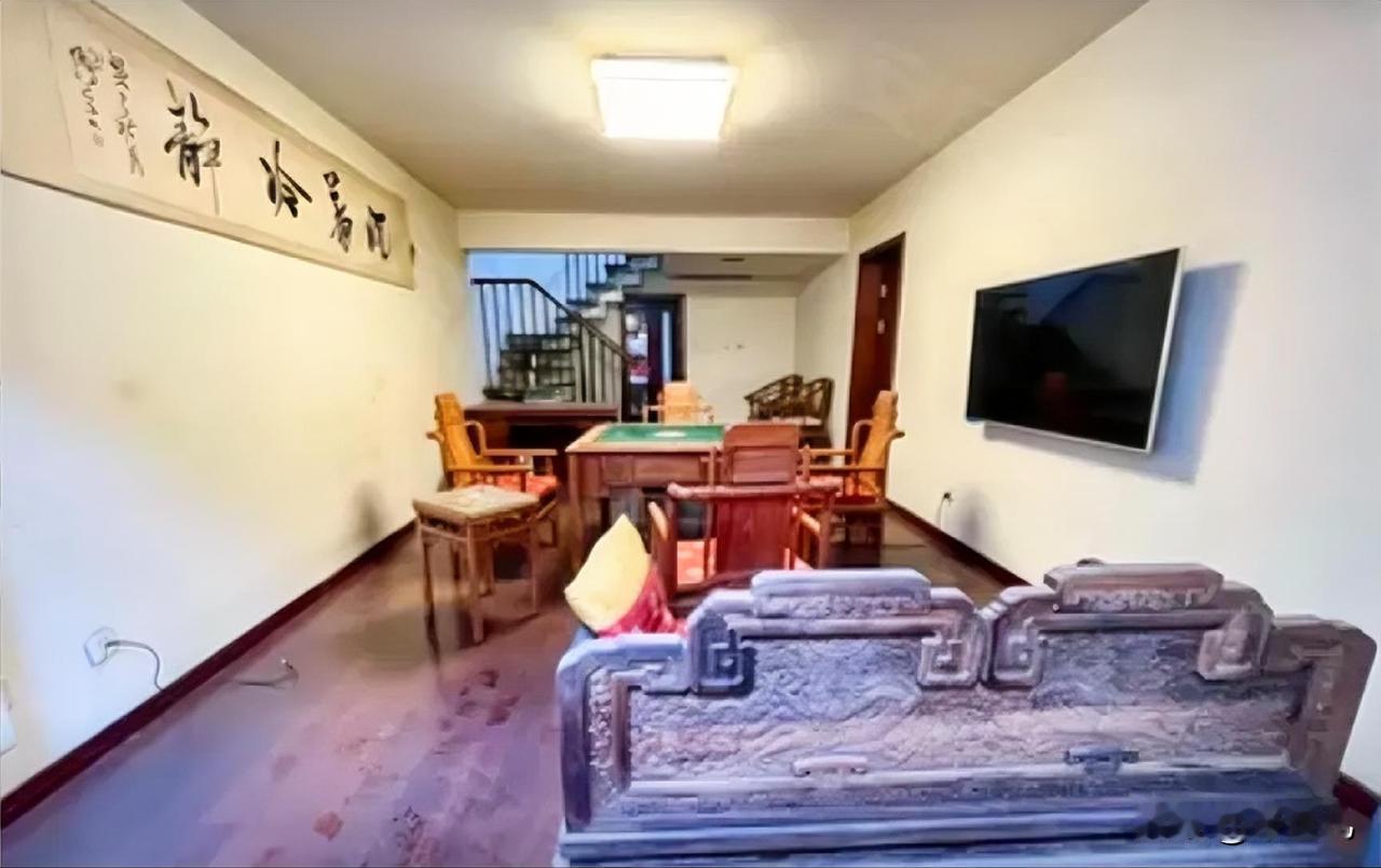 太原二手房房价，
五年累计跌幅超百分之二十。
看看我2020年买的房子现在跌成了