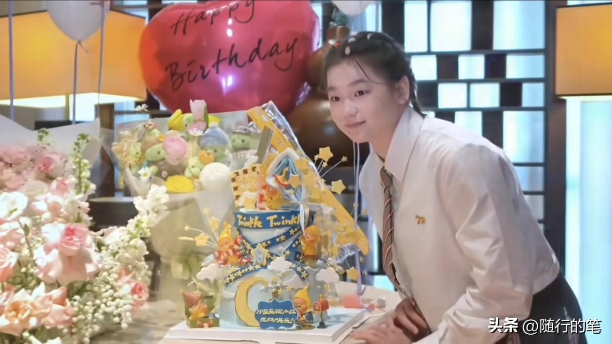 太宠爱了，全红婵代言的厨电品牌公司，居然全员出动为全红婵庆祝19岁生日，特地布置