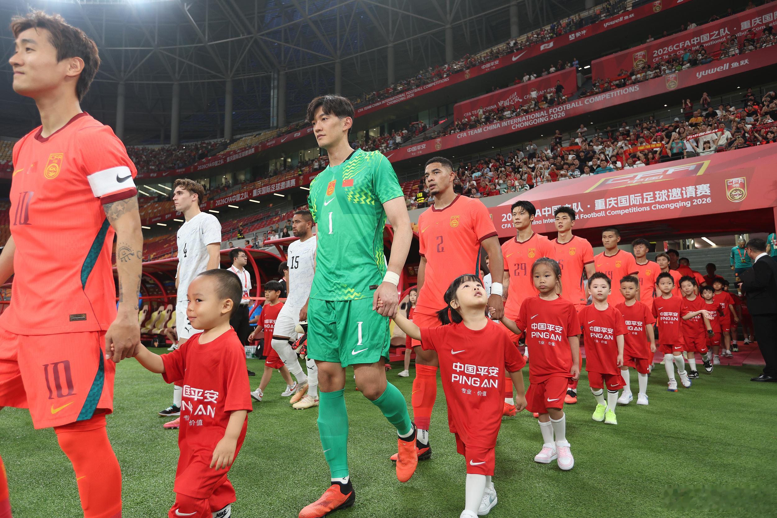 国足vs塔吉克斯坦友谊赛10月6日讯，北京时间今晚19点35分，中国男足将迎来一