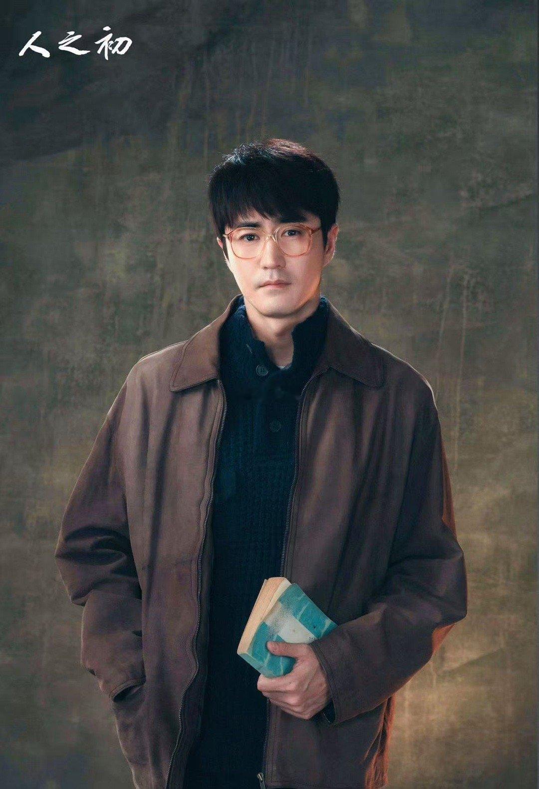 杨玏新剧让浪漫主义诗人都有了脸 面对俱乐部女孩，杨文远没有半分居高临下的怜悯，只