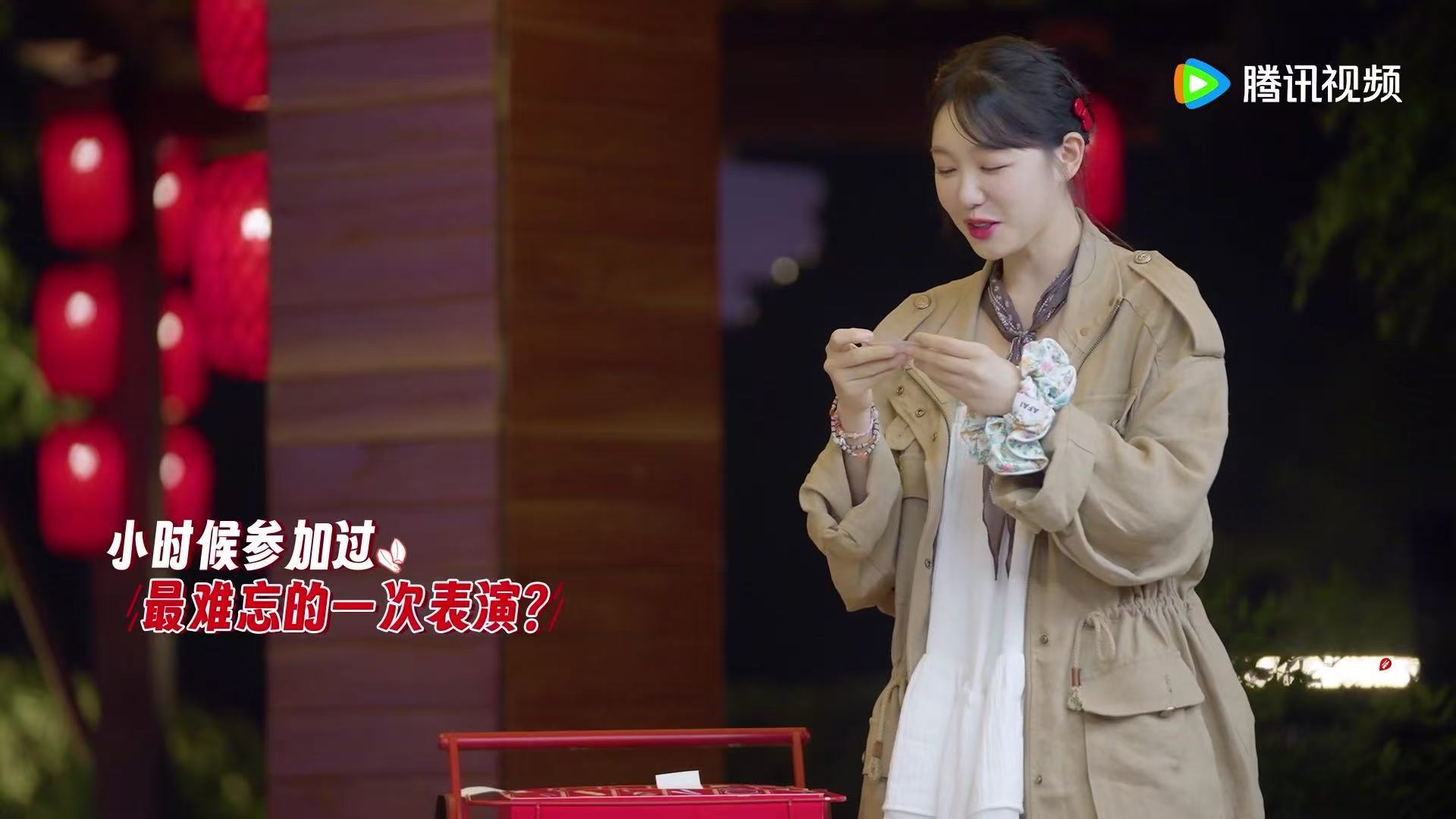 徐梦洁的唱跳启蒙导师是谢娜朋友请吃饭梦幻联动了家人们！徐梦洁的唱跳启蒙居然是谢娜