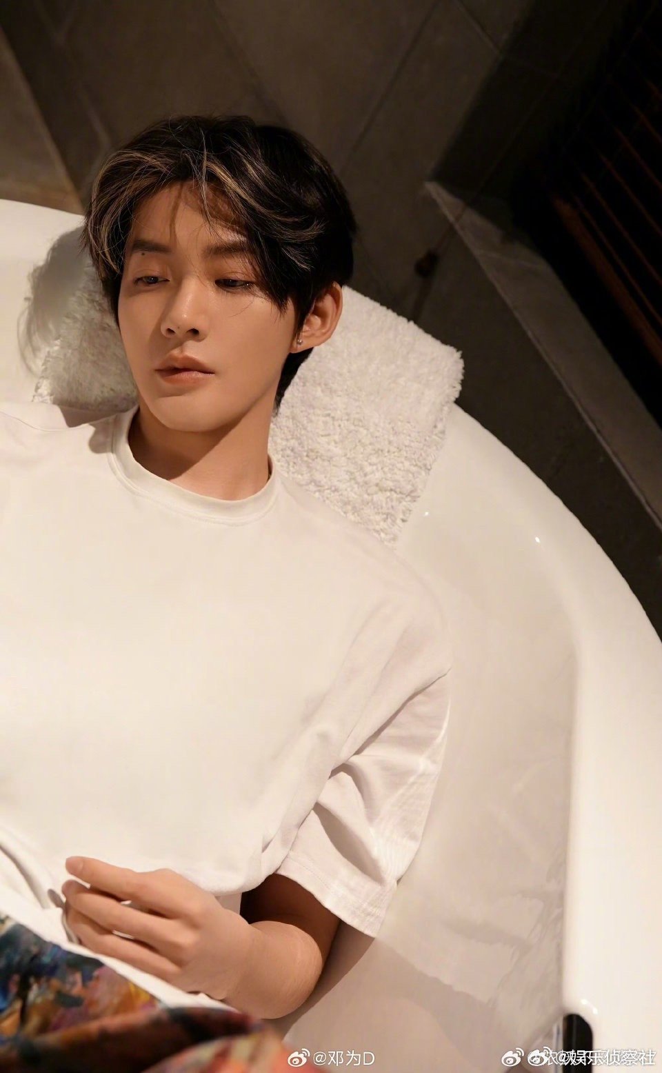 好安静的邓为哥哥，妥妥的美男子啦！｜邓为[心] ​​​
