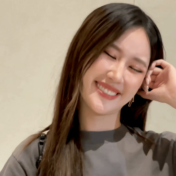 再把芷妤夸美了 