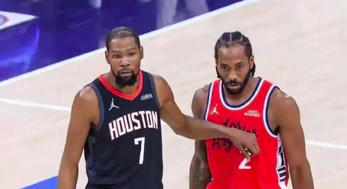 火箭若对小卡感兴趣，100%是这两个原因！
第一个，对杜兰特不放心，NBA上赛季
