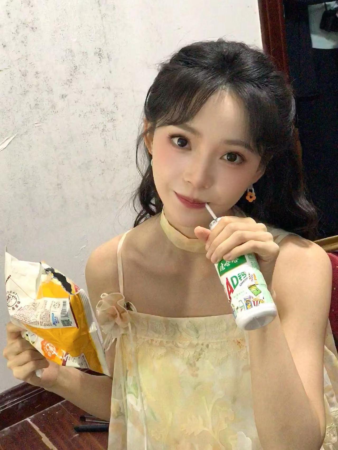 夏小满 别吃啦！