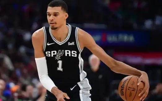 什么鬼？
马刺让一个文班亚马，掘金让一个戈登。
Siegel：文班亚马由于脚踝伤