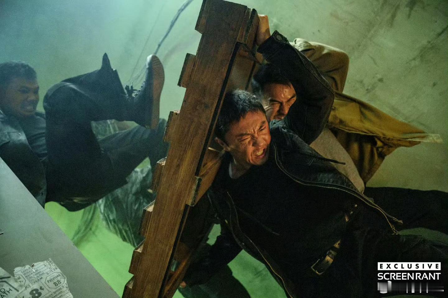 谢苗 《火遮眼》新剧照 ，6.12北美上映，内地有望上映 