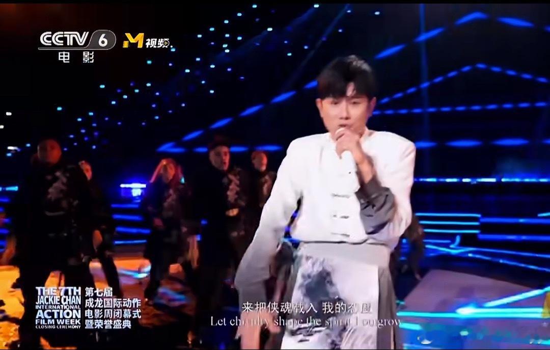 张杰内娱最尊重暑假之人杭州站是张杰本轮2026世界巡回演唱会的首站，新的巡演主题