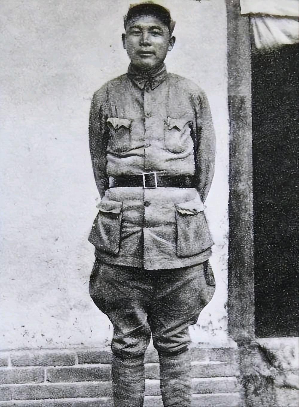 1947年，开国大将徐海东到大连治病，苏联医生给他做完X光后，吓得片子差点掉地上