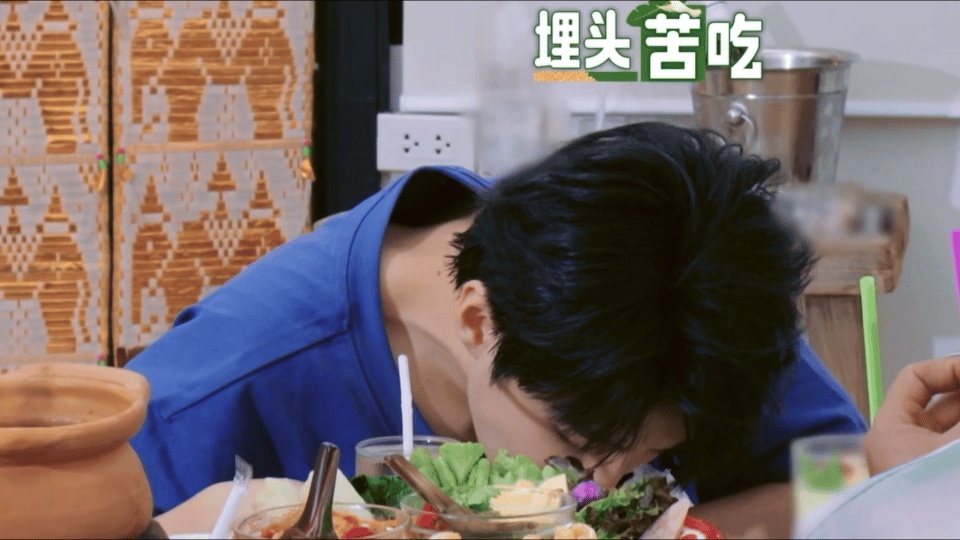 哥哥。。。这个画面实在是太。。。。🥵🥵🥵王俊凯中餐厅10