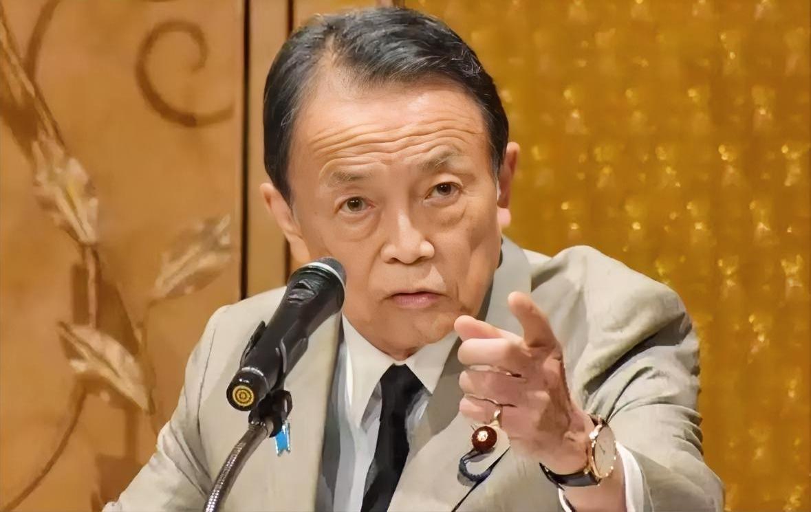 麻生太郎天都塌了

今天日本忽然新闻播报公明拒绝联合组阁，那自民党新总裁高市早苗