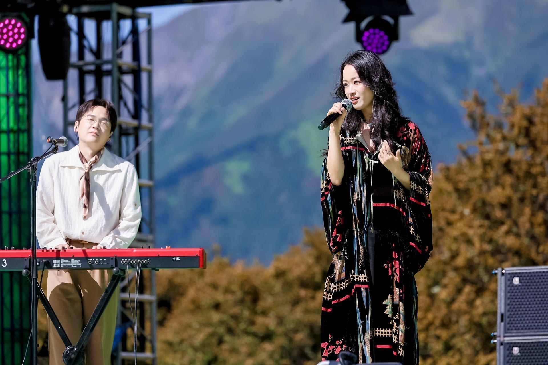 王菲为什么选中你我经历的一刻被ZaZaZsu狠狠戳中！九年蛰伏，《你我经历的一刻