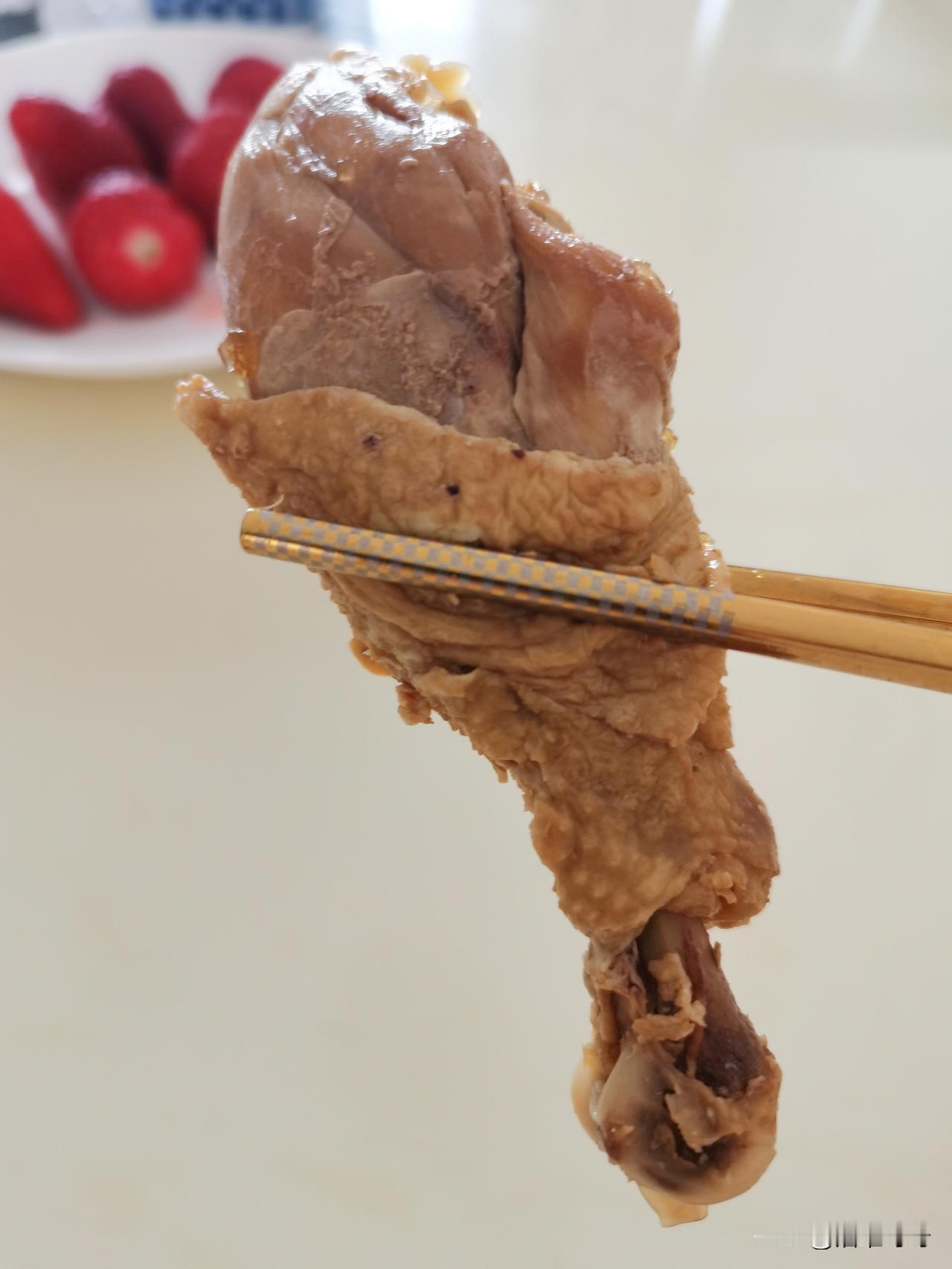 晚餐（清淡不负担）
豆腐，豆干或鱼肉 一份
任意蔬菜
小米粥或普通米饭 少量