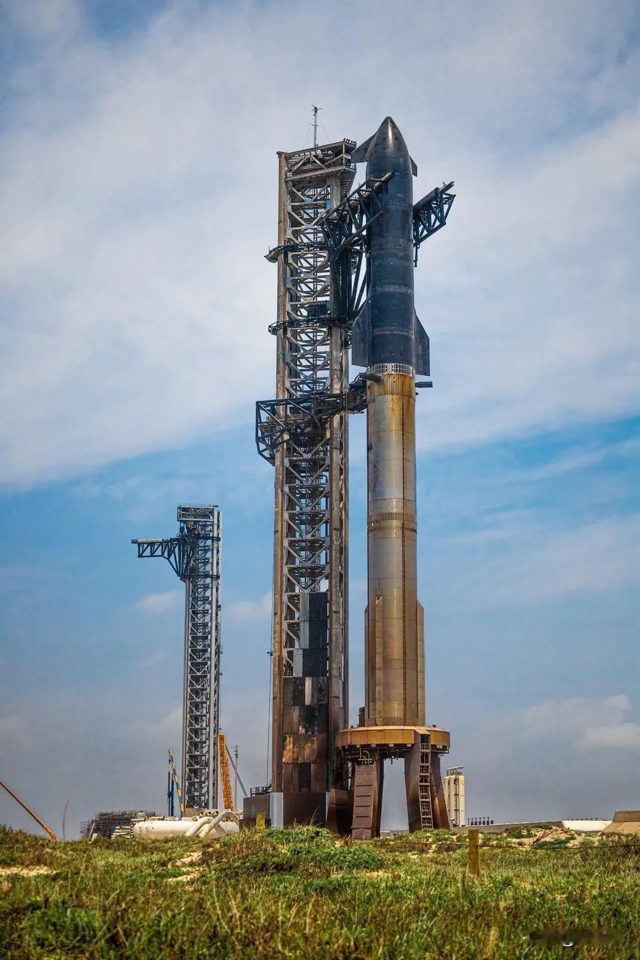 SpaceX将于北京时间明天早上7点30发射“星箭”。这是星箭的第九次发射，首次