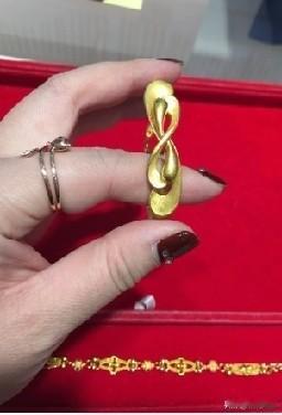 现在黄金这么贵，已经是1500多元/克了，家里有小朋友的，特别是又爱臭美，又爱捣