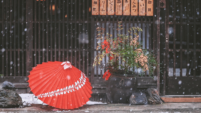 村上春树《世界尽头与冷酷仙境》中的一段：“世上存在着不能流泪的悲哀，这种悲哀无法