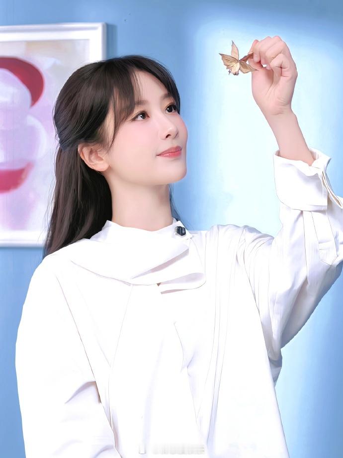 杨紫 | 杨紫小夭 以你为榜样，我也在努力成为自己的太阳​​​