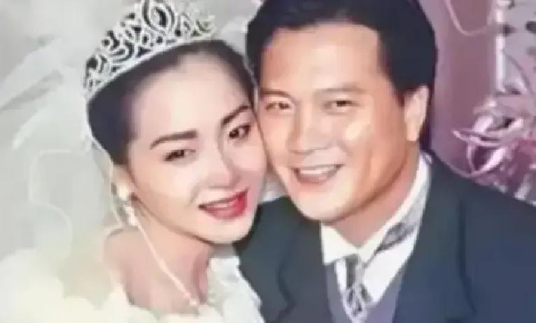 1984年，26岁的恬妞嫁给了印尼富豪，结婚当晚，她才知道老公可以娶二房，没想到