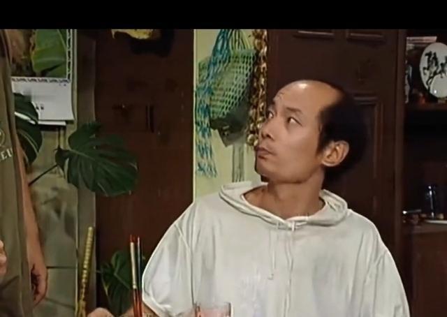 有人举报“计春生”不爱上班要抓他，纯属想多了。国家打击的是拿境外钱搞破坏的营销号