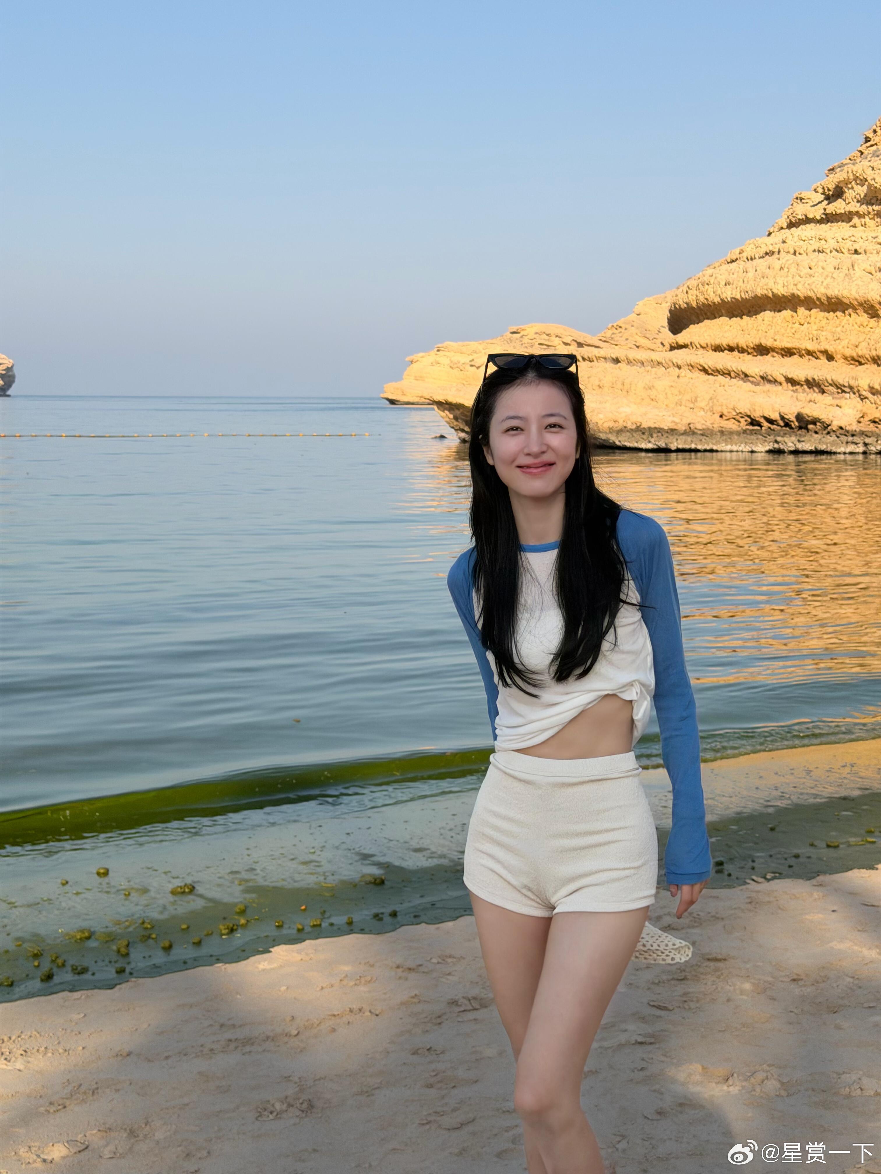 周雨彤海边碎片🌊 