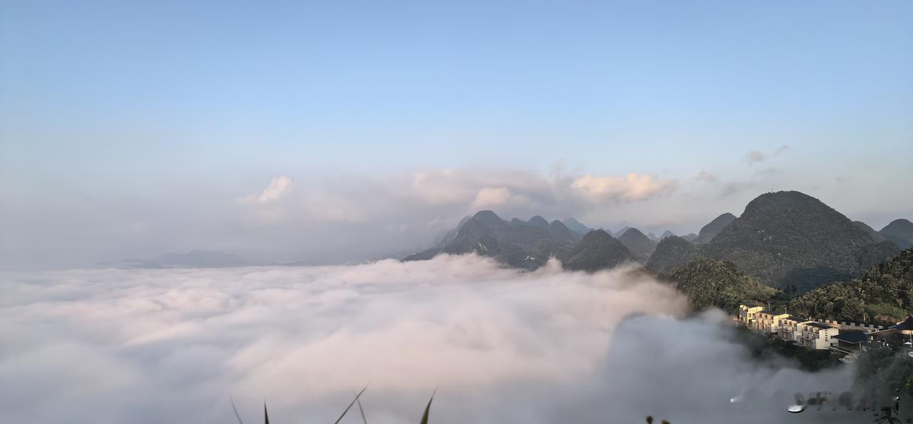 一位高人说：
“给你泄露一个天机，就三句话。第一，你要坚定地相信人是没有病的。第