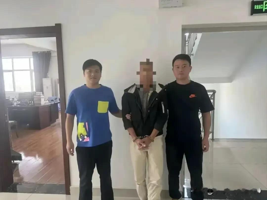 这是最蠢的偷盗！如今的智能手机，无论你走到哪，都会定位到哪。连起码的科技知识都不