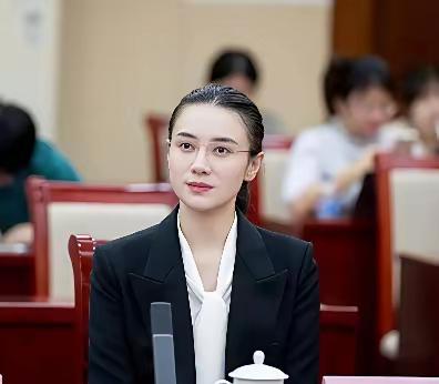 [吃瓜群众]宋佳工作室今天发了《严正声明》，据说哈尔滨文旅都连带被“追着骂”[尬