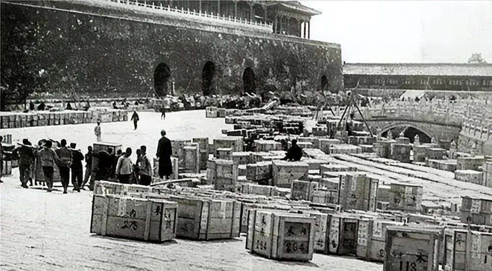 日本亲华派呼吁，高市早苗政府向中国谢罪，归还侵华时期掠夺的中国文物。

​6月2