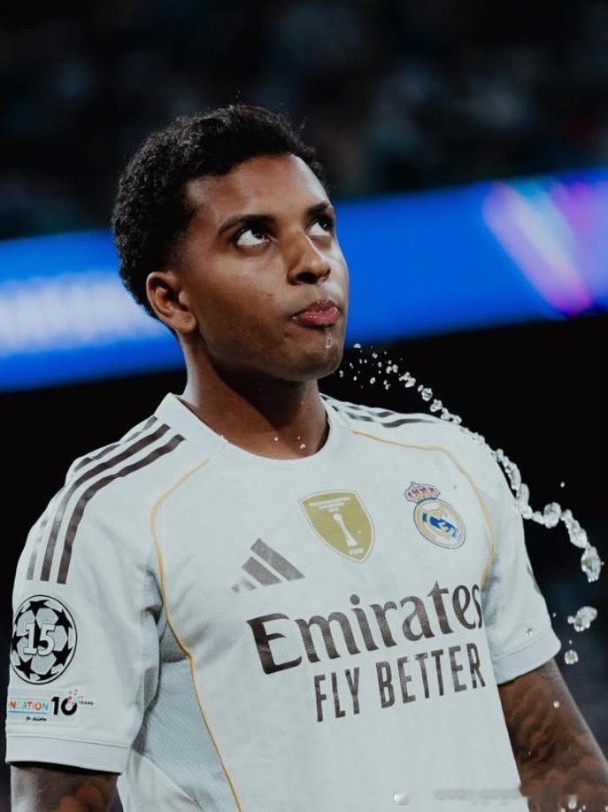 【阿斯】罗德里戈不会轻易放弃。接近他的消息人士证实，他没有放弃的打算，并且仍然希