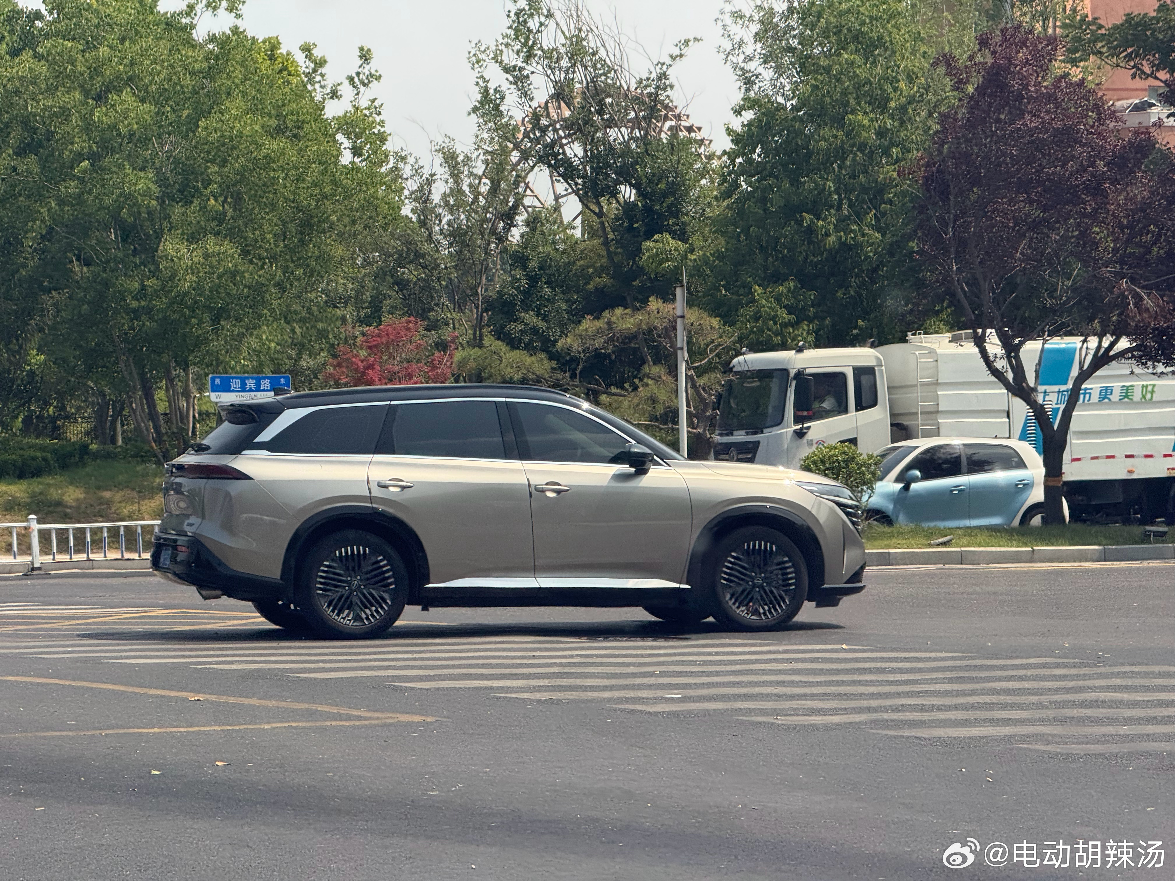 这个车真是少见啊！车主选他应该有自己的道理！ 