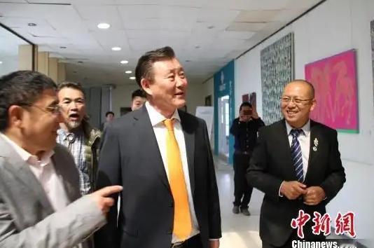 蒙古这回真是变了样！

新总理刚一上台，就当着中国的面，把边境上几十年的老难题一