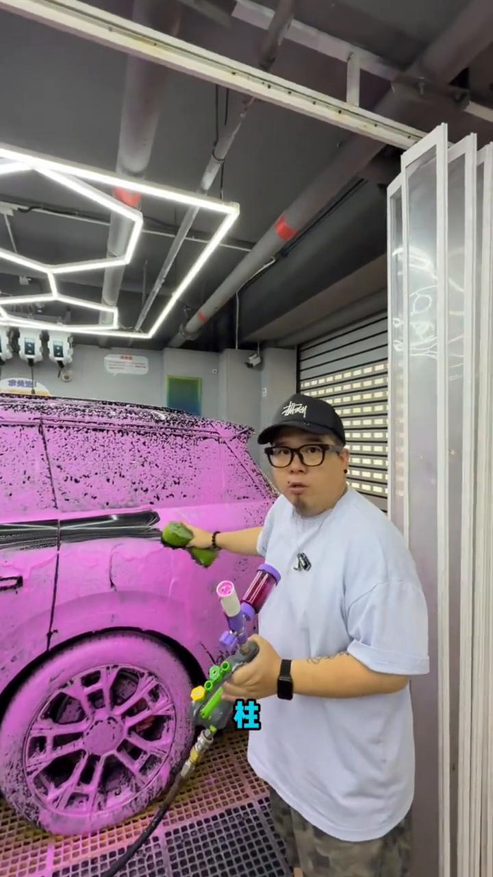 猜车时间：30W六座旗舰SUV。
猜车时间，这是一台旗舰型的大型SUV，它的价格