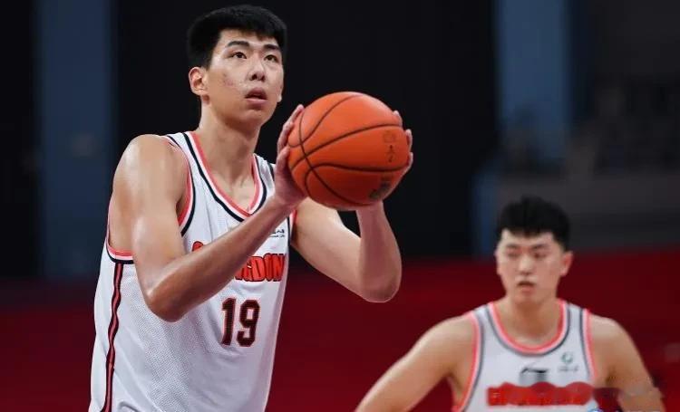 CBA，广东120-93深圳，徐昕14分11板，沈梓捷3分5板，不得不承认的2大