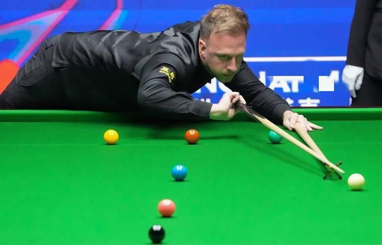 刚刚结束了一场青岛斯诺克巨星邀请赛，拥有30个排名赛冠军、世界排名第一的贾德-特