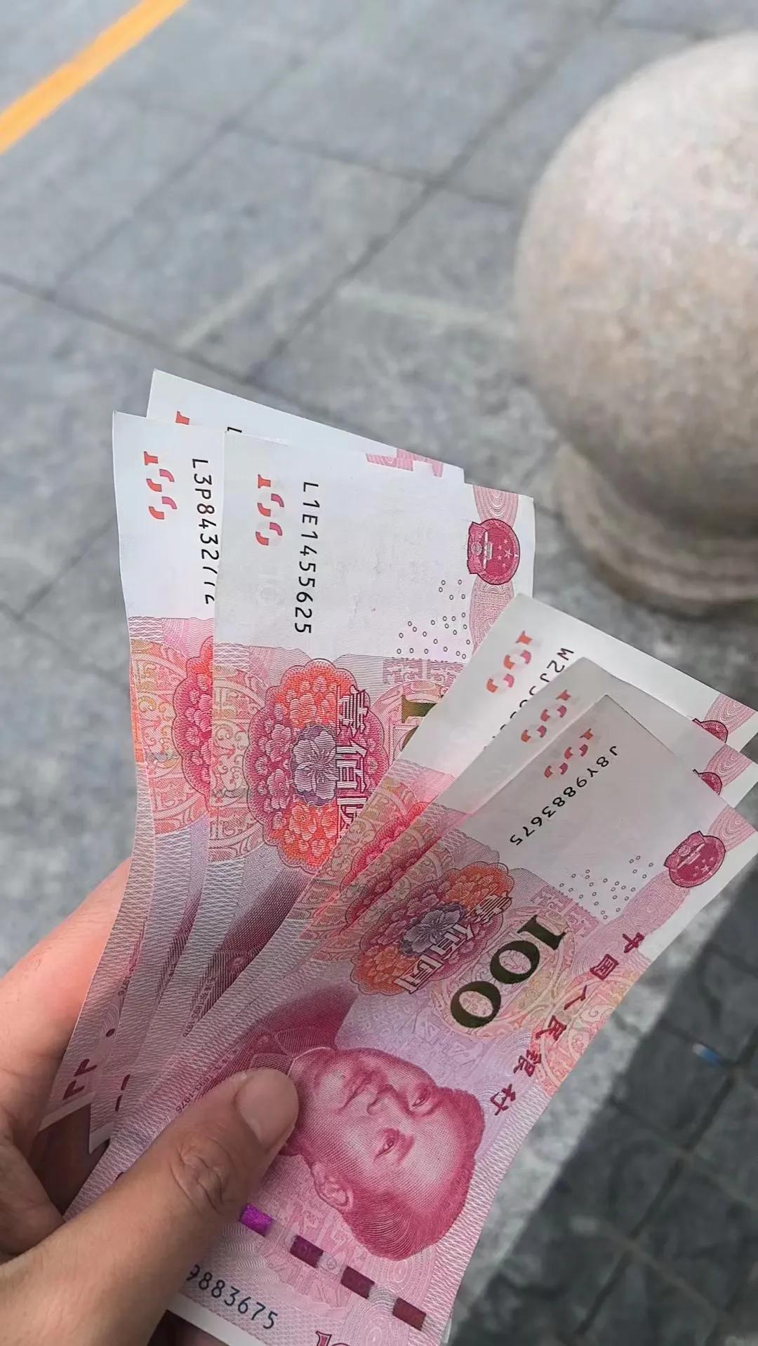 钱这个东西是有灵性的，也是最具有慧眼的，也可以说是非常势力偏心的。它会流向勤奋的
