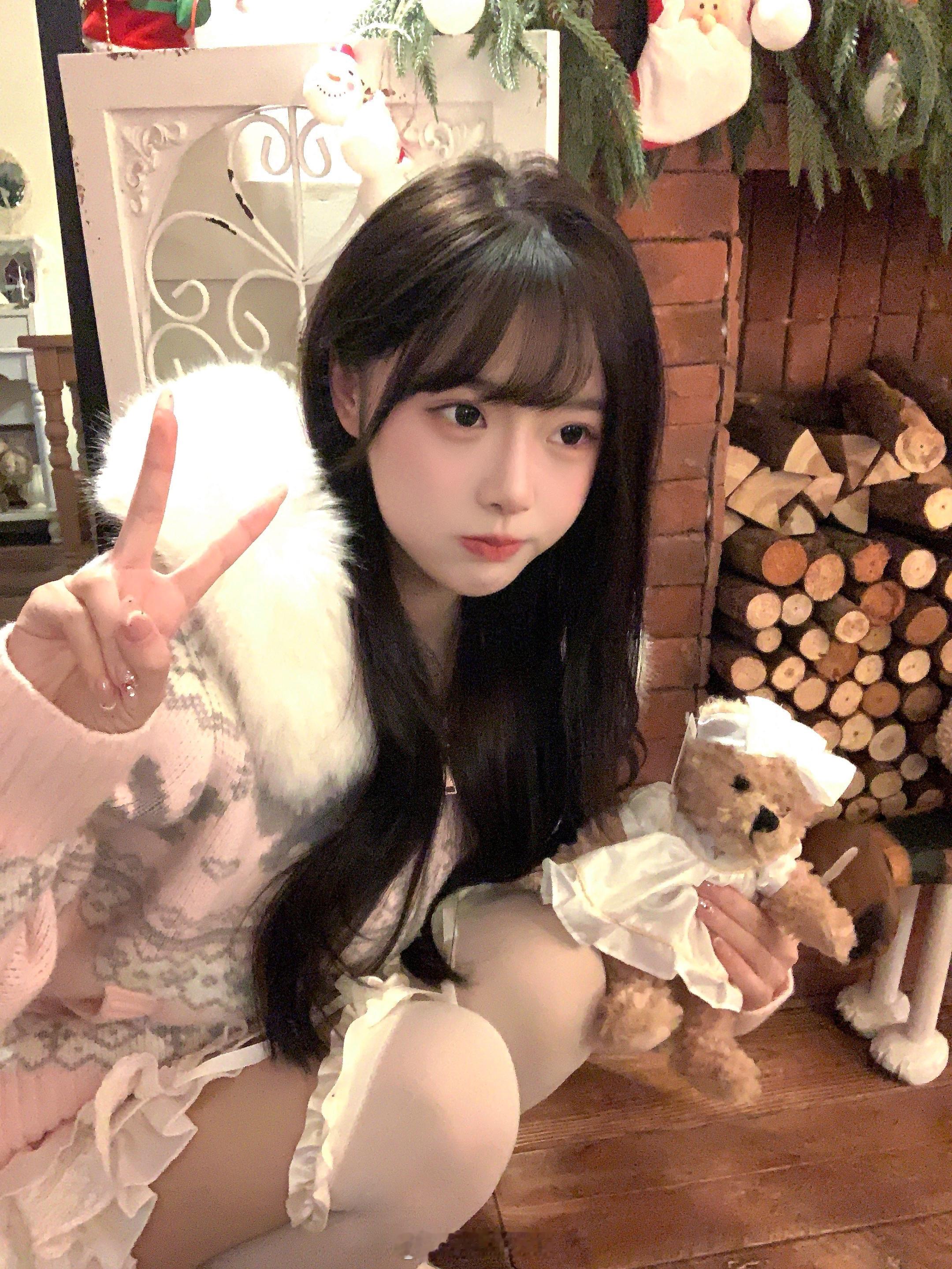 就这样萌萌的过冬🐻 