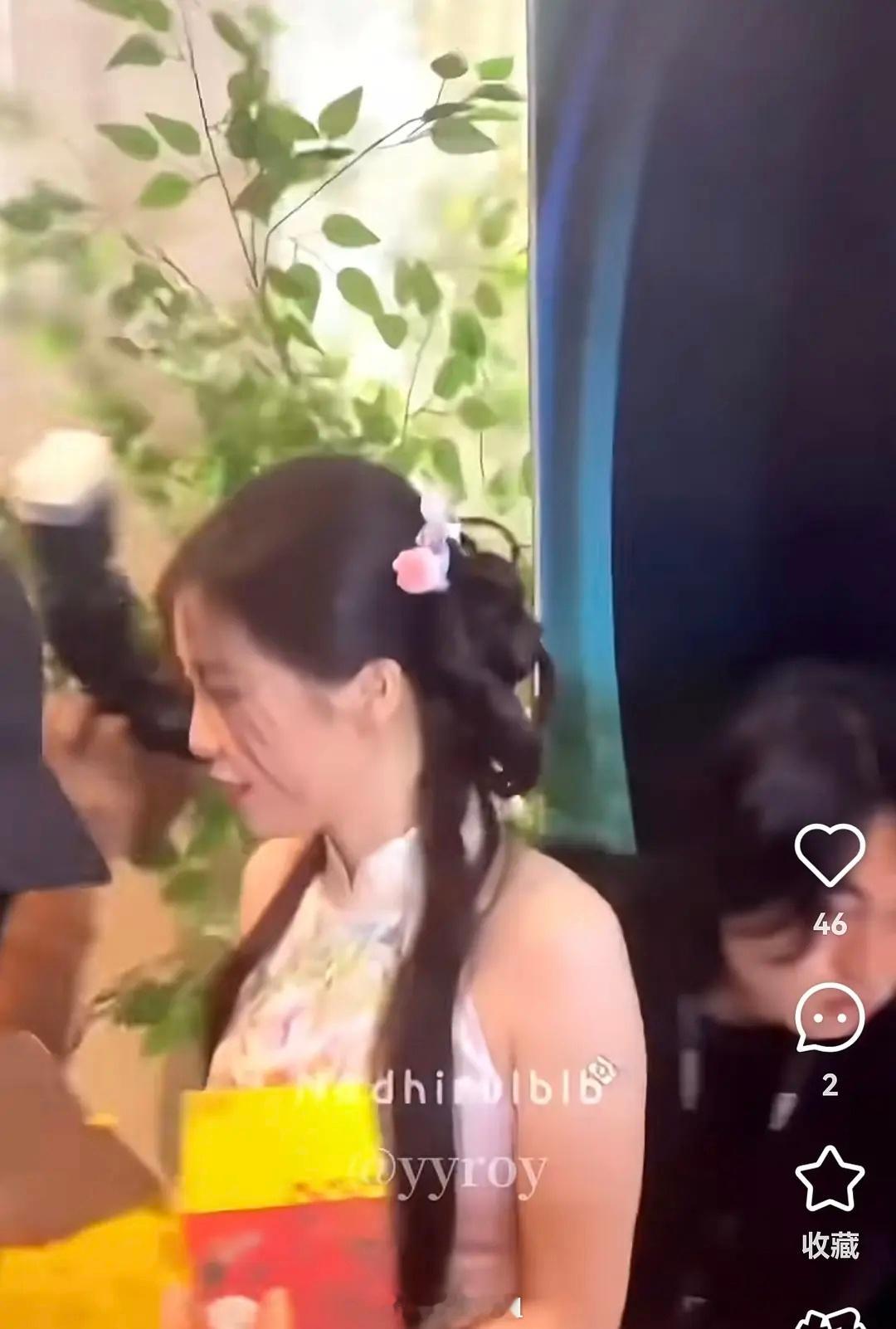 来看看今日份虞书欣线下生图 