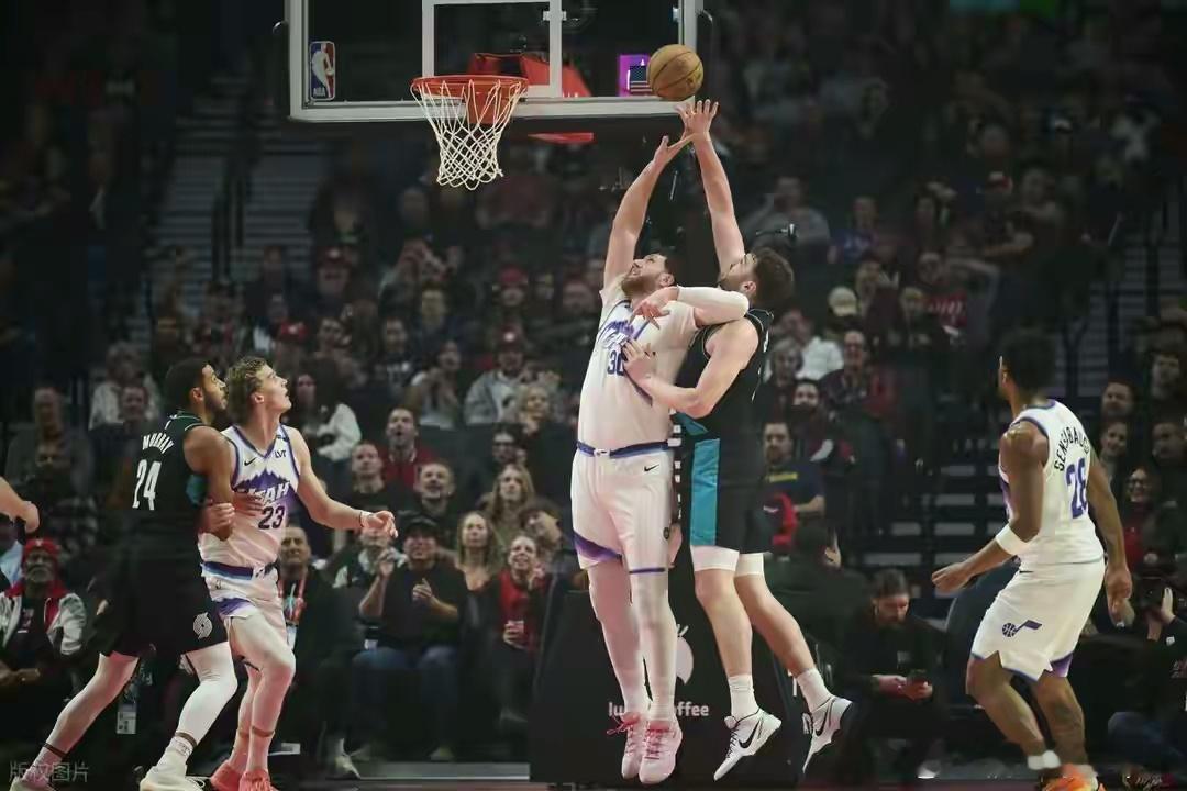 开拓者137-117大胜爵士豪取3连胜 杨瀚森末节登场斩获4分 北京时间1月6日