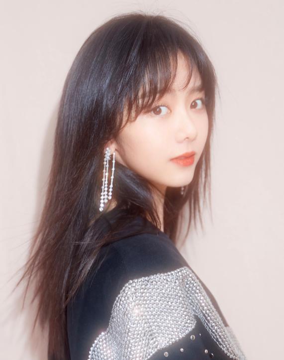 你认为谭松韵是个能扛剧的演员吗？
       谭松韵这几年的剧我基本追了大半，