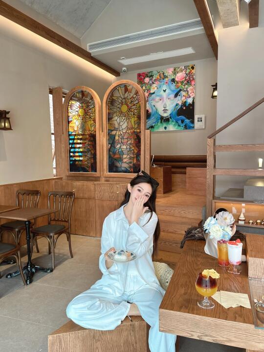 济南上新街又开新店☕️珠宝主题咖啡店