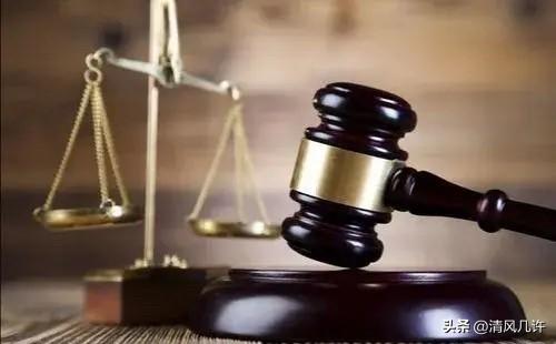 四川，17岁男生在酒吧玩耍时，碰到一名比自己大6岁的女子，对方不仅与其发生了关系