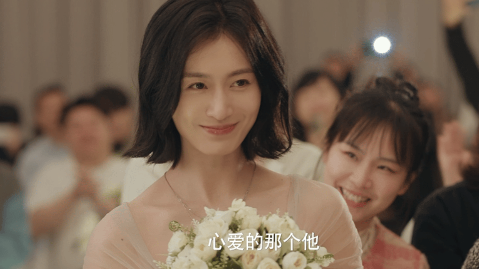 张怡式女孩向上爬该被指责吗这个讨论真的很有意义，看完张怡的经历我始终觉得，她的现