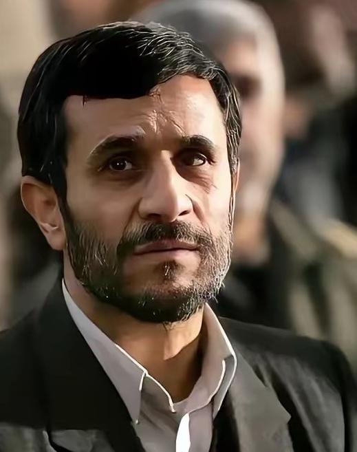 这消息真是来得太突然了！
 
3月8号这天，伊朗专家会议直接放了个“深水炸弹”，