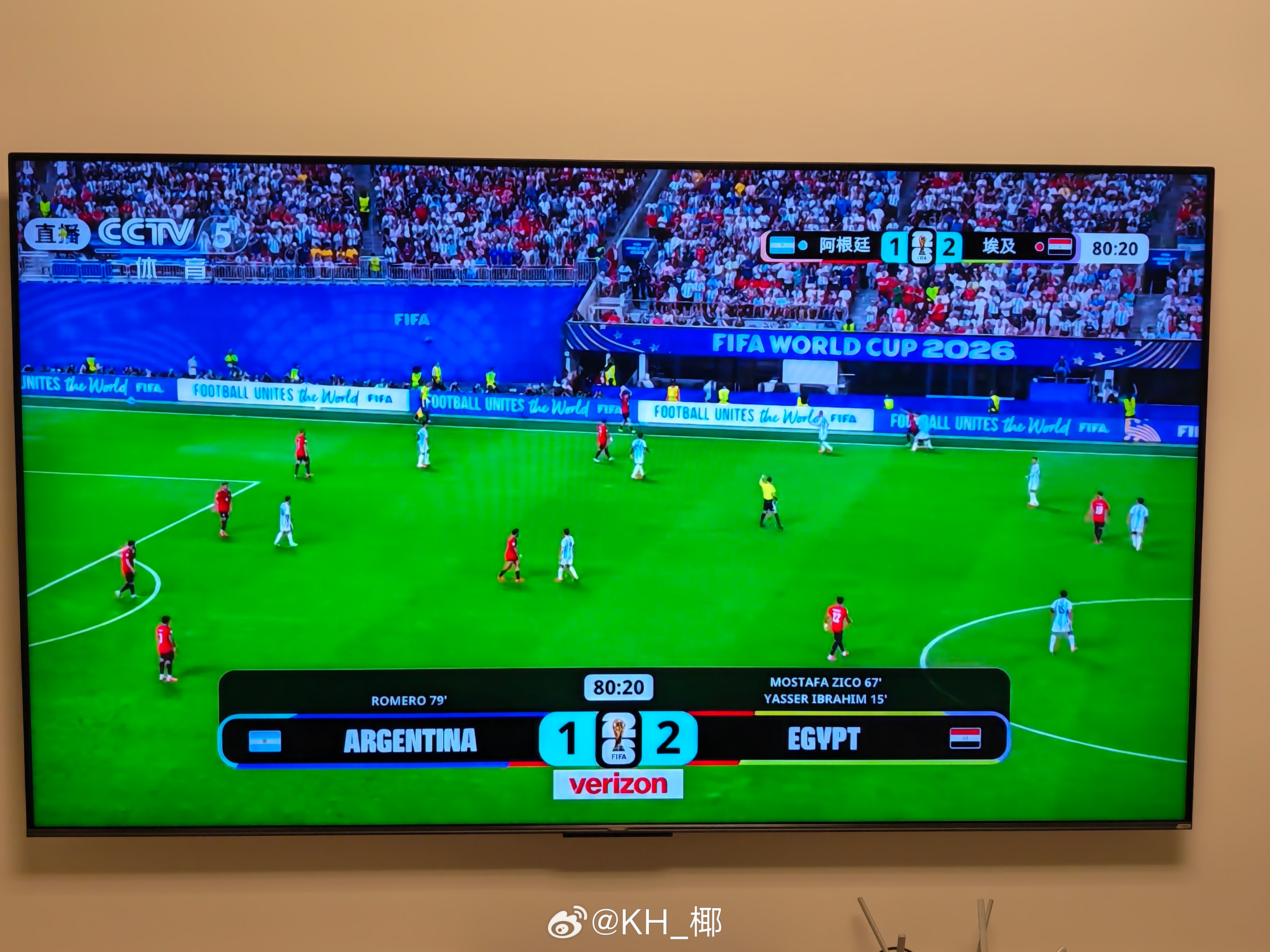 终于扳回一个，2-1，又看到一丝机会 阿根廷扳回一球