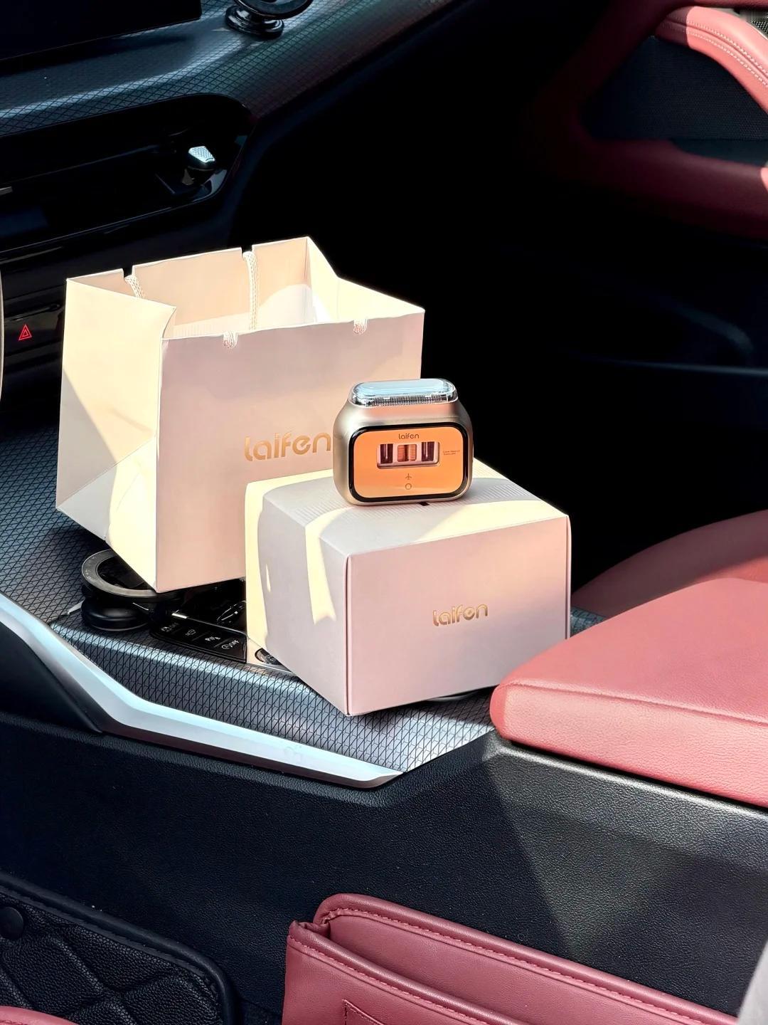 古希腊如果有“掌管伴手礼的神”，我愿意第一时间把这份礼盒拿上去。

忍不住分享我