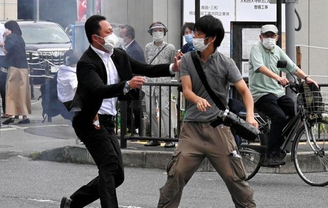 #日本东京市中心发生爆炸#原来是燃气爆炸造成的啊，我还以为继“铁炮仙人”之后，日