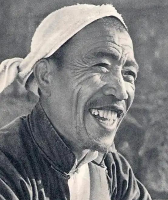 [微风]毛主席为啥把大寨和陈永贵捧得那么高？很多人以为是粮食打得多，其实大错特错